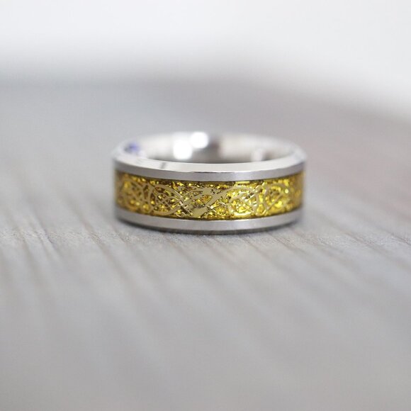 Mens Ring 8mm 2-Tone Silver/Yellow Fashion Ring Stainless Steel Wedding Band - Picture 1 of 3